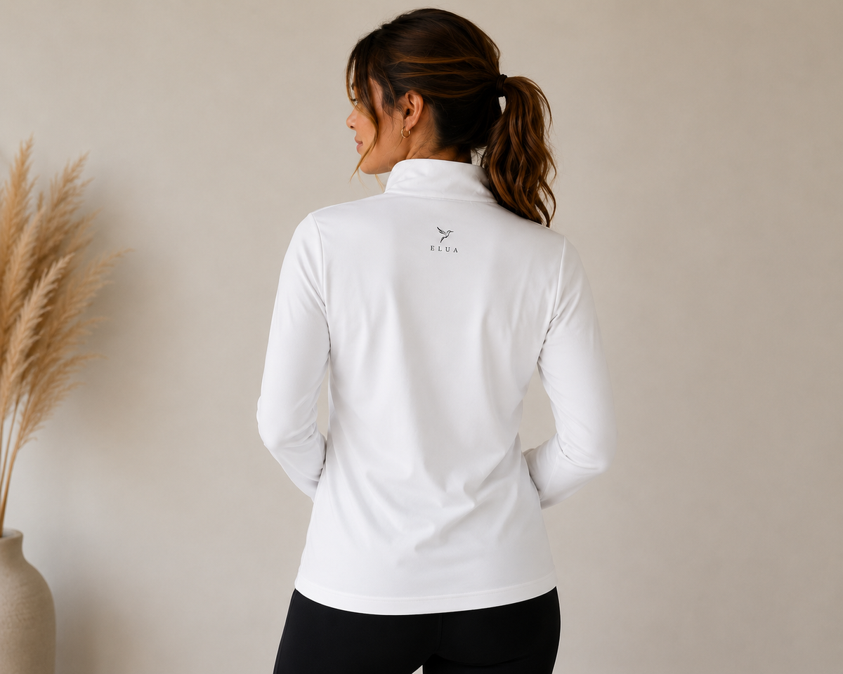 Minimal Sporty Elegance - Quarter-Zip
